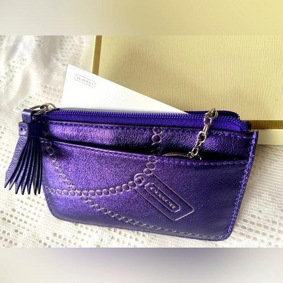 🔥COACH Vintage coin purse  Gifting 🎁 Classy Authentic ⭐️. Not from outlet - Picture 11 of 11